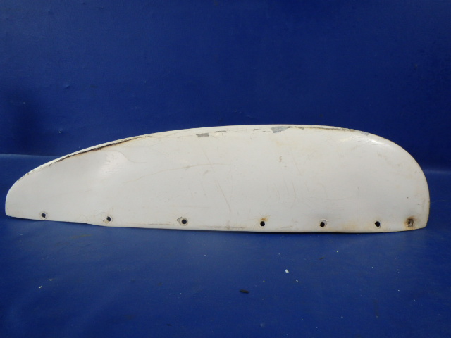 63584-10 Piper - TIP-STABILATOR FAIRING FIBERGLASS (cracked)